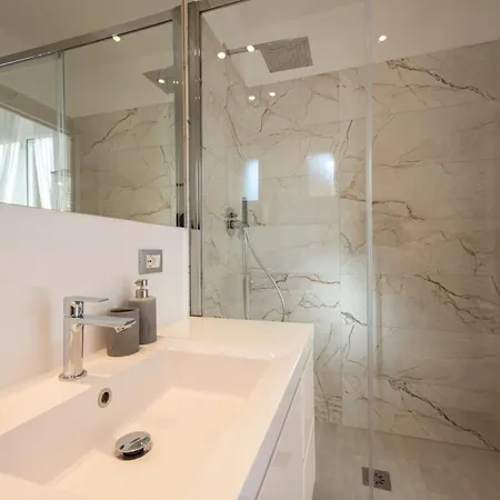 Lucrezio Caro Luxury Appartamento Roma