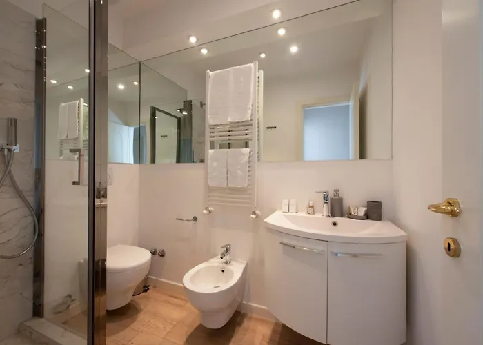 Lägenhet Lucrezio Caro Luxury