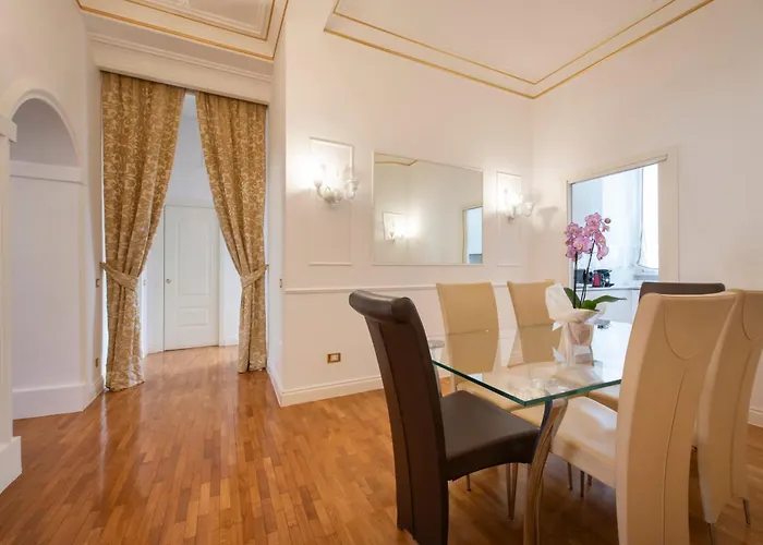 Lägenhet Lucrezio Caro Luxury Rom