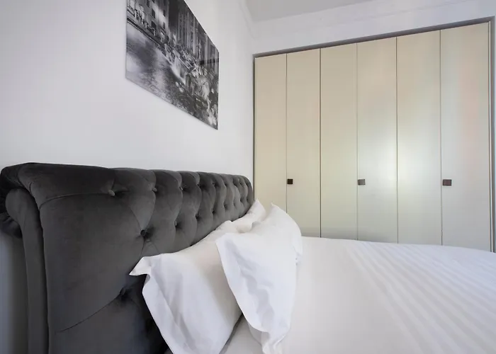 Lägenhet Lucrezio Caro Luxury *