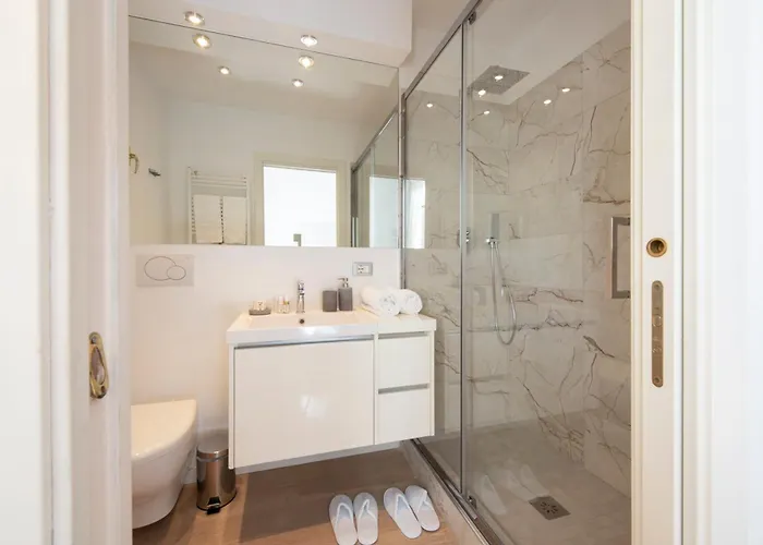 Lägenhet Lucrezio Caro Luxury Rom