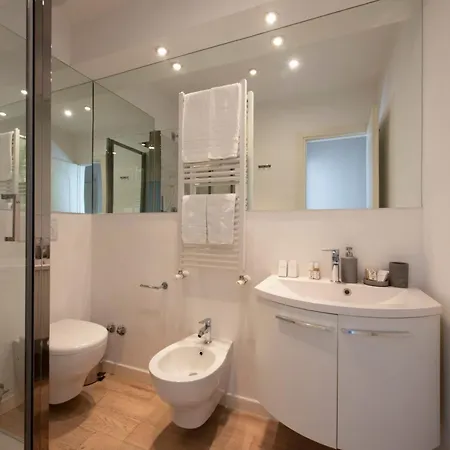 Lägenhet Lucrezio Caro Luxury